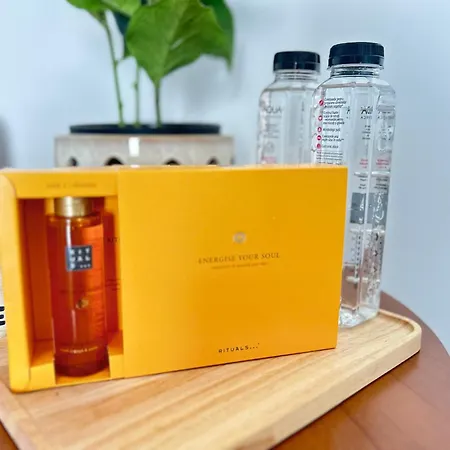 Luna White Tower * مامايا