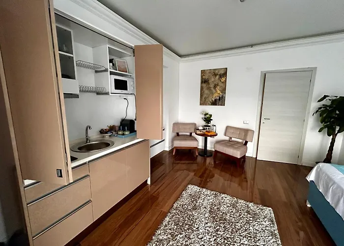 Luna White Tower Daire Mamaia